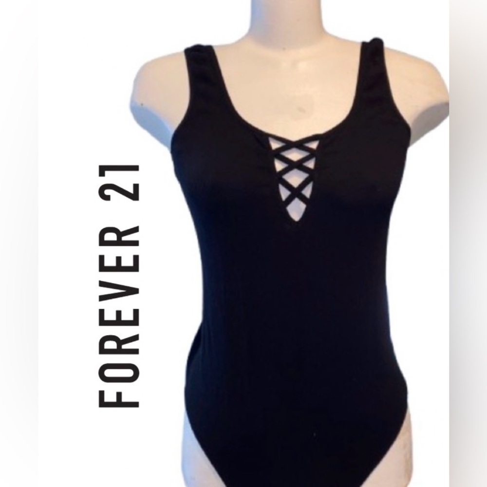 💙 Forever 21 Black Crisscross Bodysuit Size 2X/3X